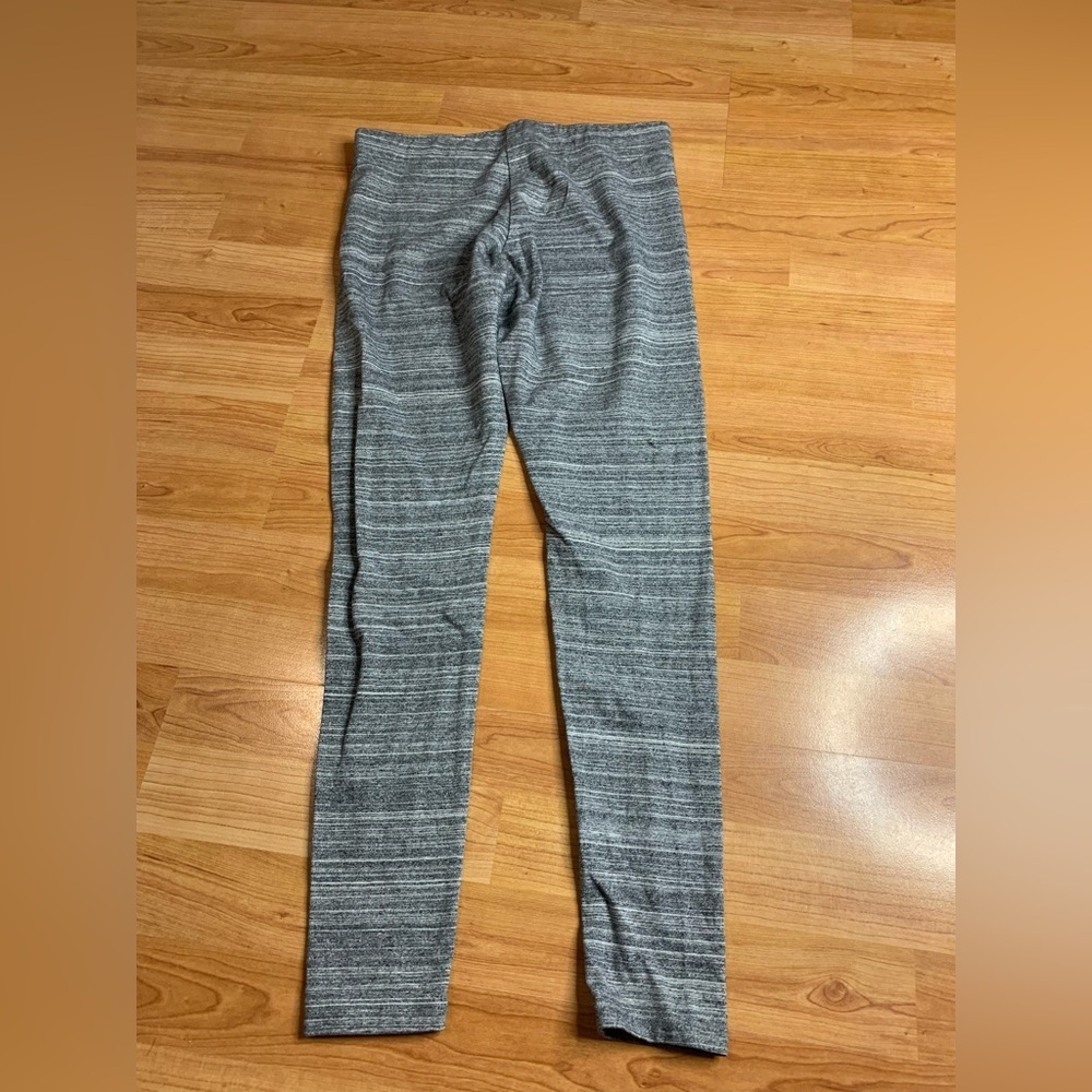 💜 Garage Grey Space Dye Mid-Rise Leggings - Size M - Picture 4 of 8